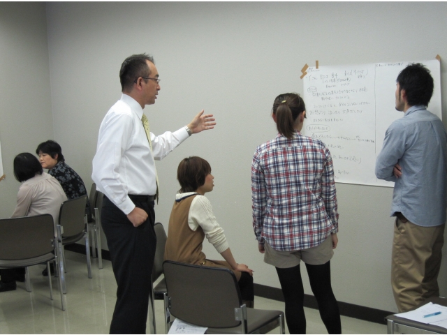 書き出したニーズにどう対応するのか話し合いました