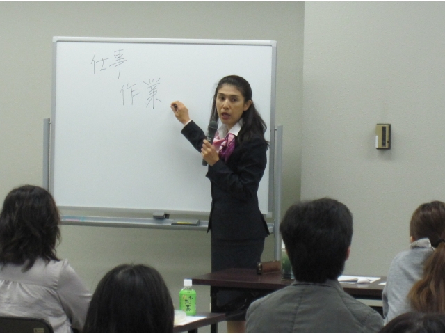 外部講師によるコミュニケーションに関する講義を実施しました