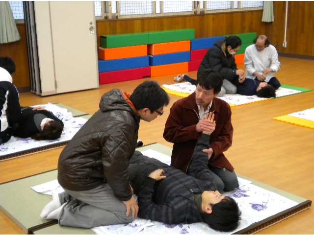 山本主査がリラックスしたムードでフォローしてくださいました