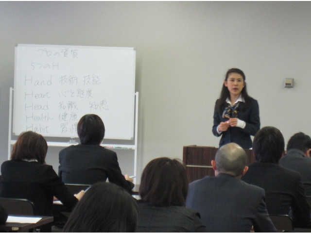 社会人として必要なビジネスマナー、「知っている」ではなく「できる」ことが大切ですよね