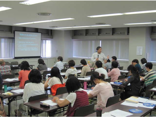 参加者に問いかけるようにお話しをいただきました