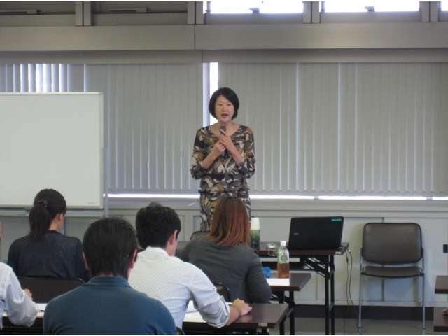 人権研修は愛知県介護福祉士会の大崎副会長に講師を依頼しました