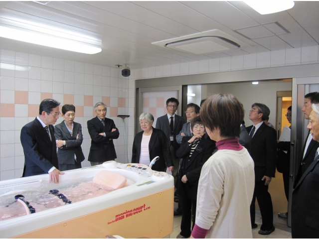 施設内視察（2）