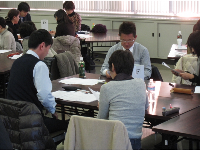 実際に事例を通したグループワクも行いました