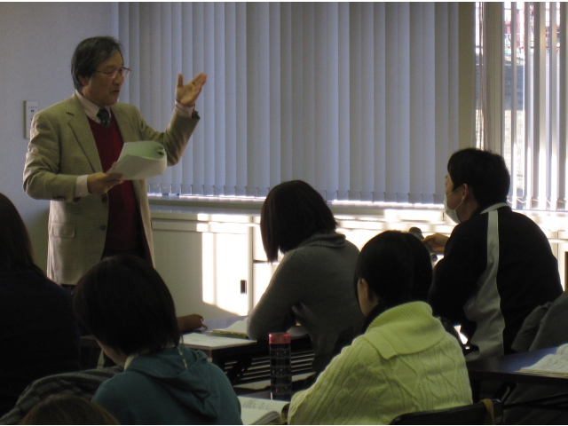 「なぜ?」「どこで?」「いつ?」実際にその場で参加者へ問いかけます