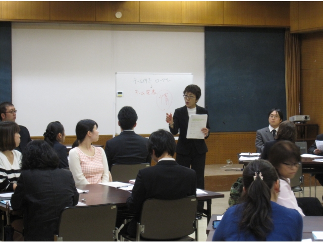 最後は体を動かしグループワーク