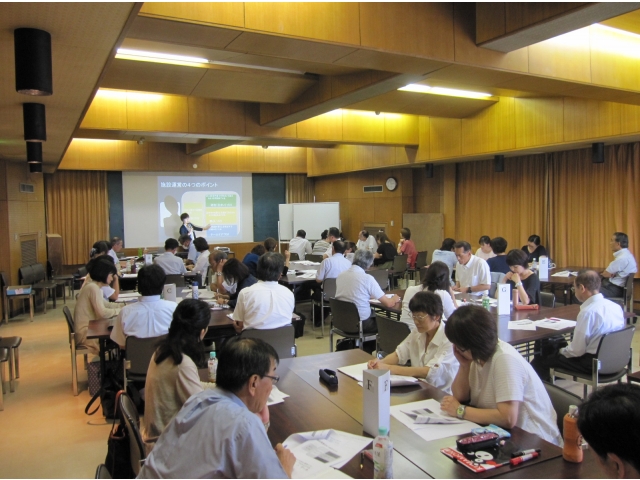 個別的ケア、ユニットケアの考え方を学びます