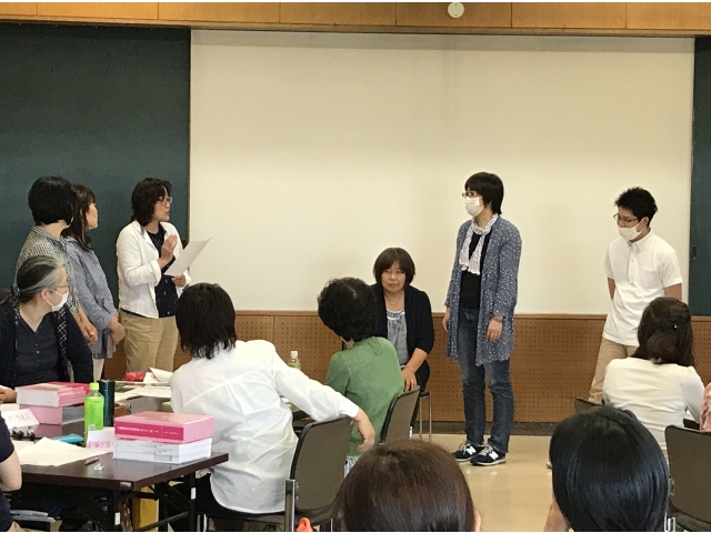 どうすれば伝わるかロールプレイングでイメージトレーニングです。