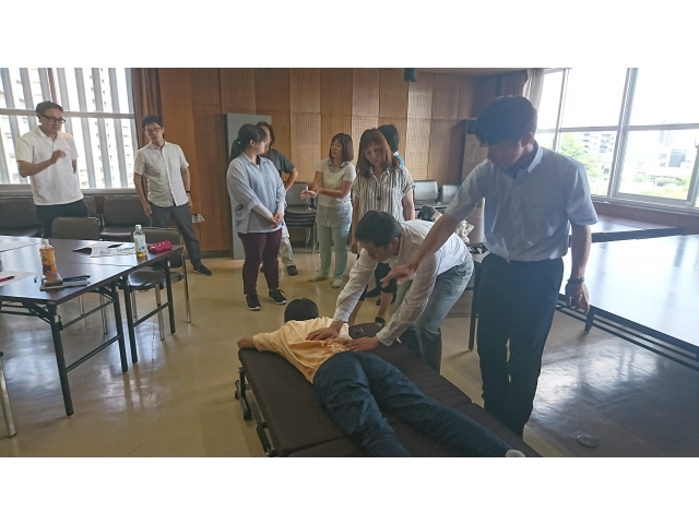 交替でそれぞれが体験