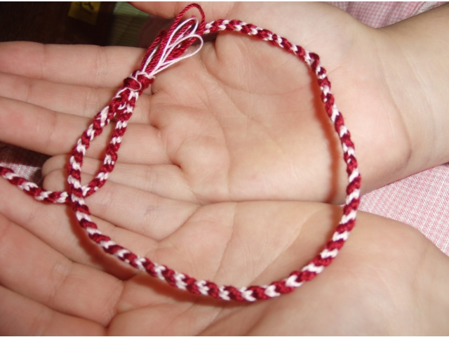 2色で作った組み紐です（8分音符）
