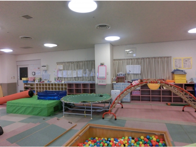 三次元（空間）から四次元（時間）の要素を用いて