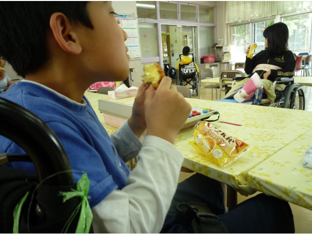 冷た～い。おいし～い。また食べた～い。