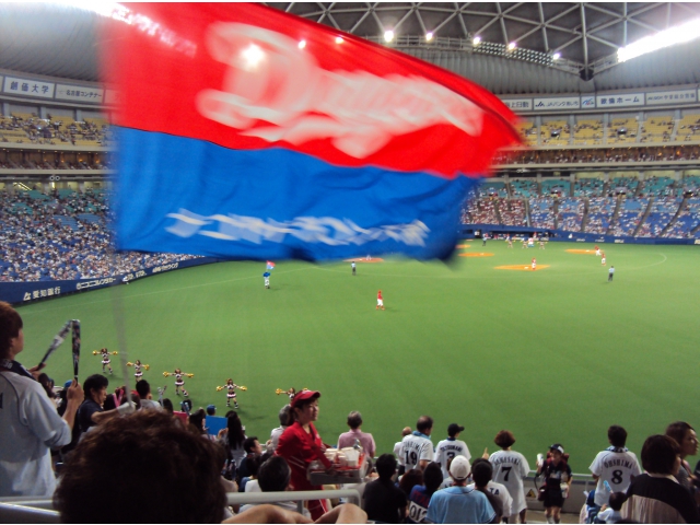 ナゴヤドームで雰囲気を体感。
