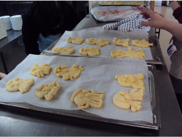 沢山並んでいますね（上矢印）