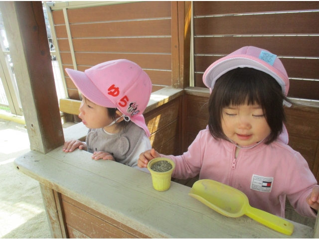 お店屋さんです！いらっしゃいませ～