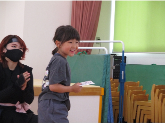 的に当たると、素敵なお土産と、忍者の方からの「お見事！」の声。