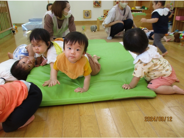 マットの山登れるようになったよ～