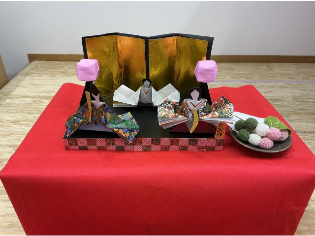 園長先生の折り紙で作ったお雛様