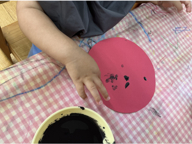 種は指でチョンチョン