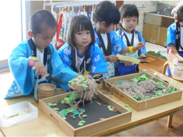 “やまもりやきそば！
　　サービスしとくよ”