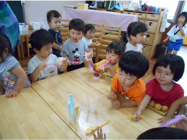 テーブルはおおにぎわい♡