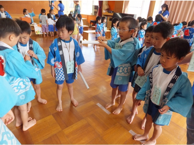 人気のまとあてゲーム♡
“当たるかな～”