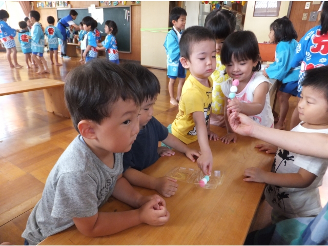 “ぼくもたべたいよ～”

