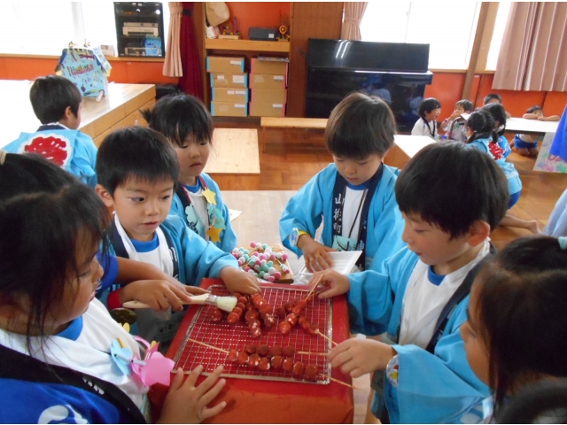 手つきが職人技です♪