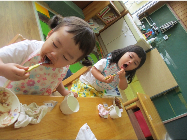 みんなクリームだらけの　かわいいお口です♡