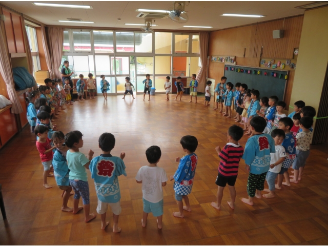 4.5歳児で踊ります♪