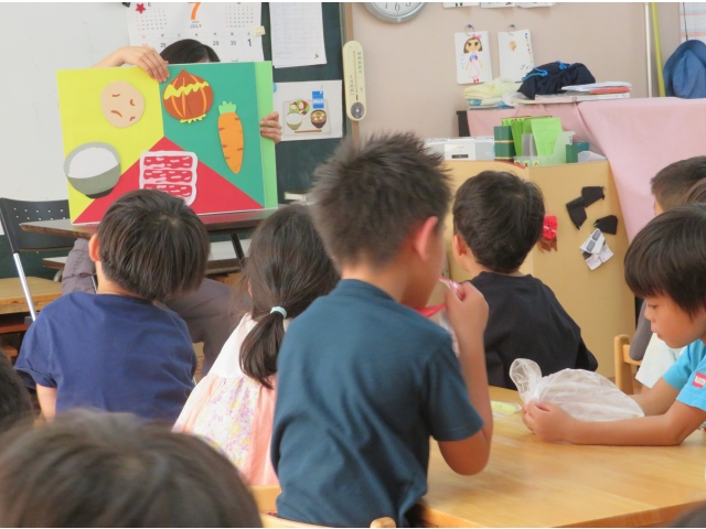 「カレーだけでもこんなにいろんな食材と栄養がたっぷりだね」