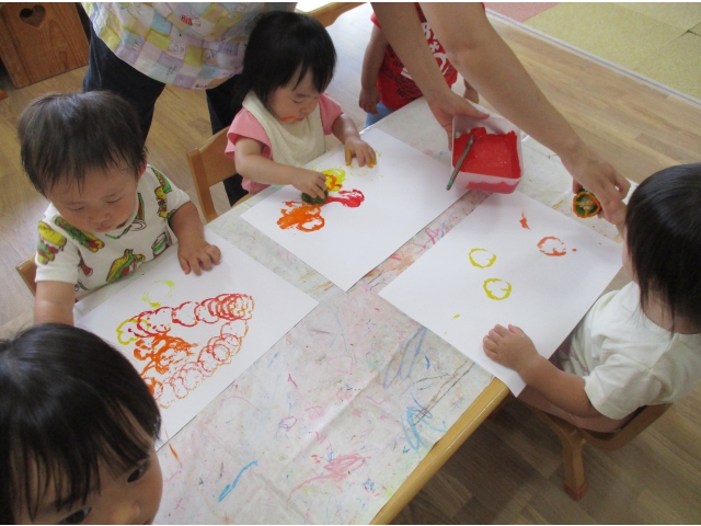 ペタペタ楽しいな(*^-^*)