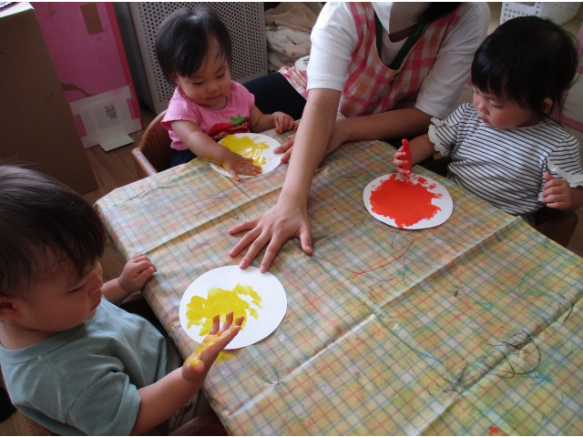 ぬりぬり楽しいな～♪