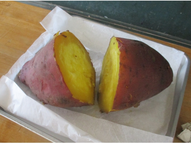 中はきれいな黄色です(^^♪