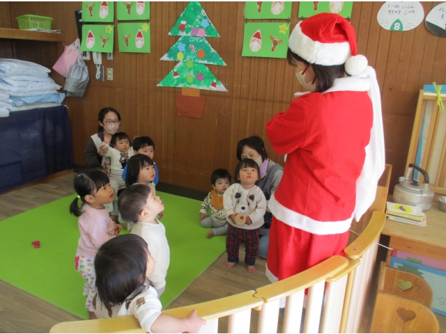 サンタさんにみんな呆然…