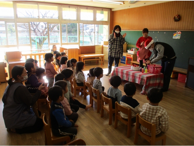 クリスマスパーティーの始まりです！！