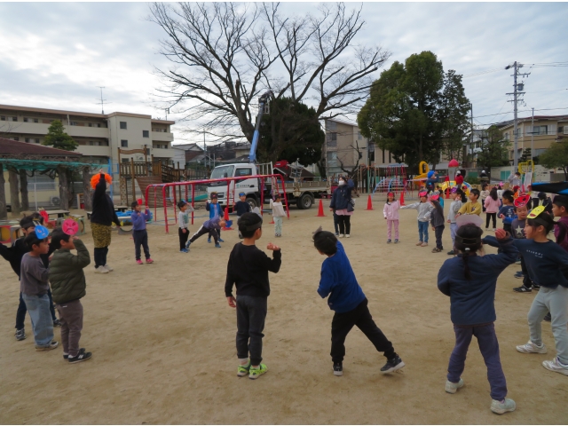 曲に合わせて♪鬼のパンツ♪