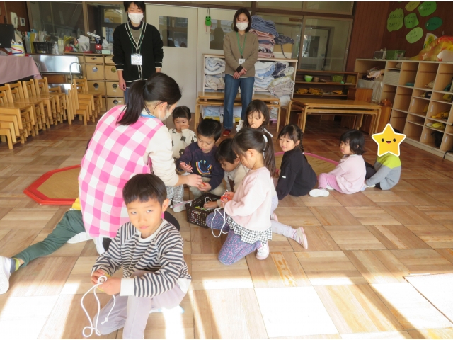 好きな色のこまを取ります