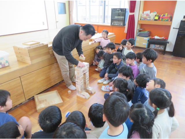 「足が出来てきたぞ」