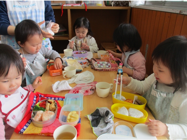 みんなで食べると