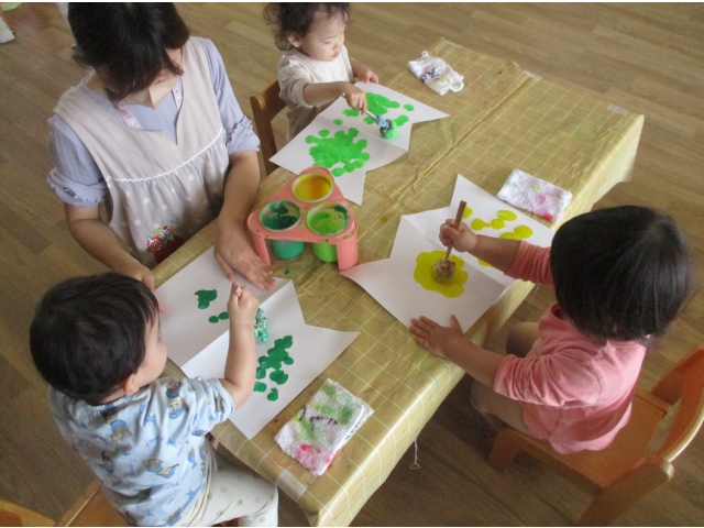 好きな色を選んでぽんぽん♪