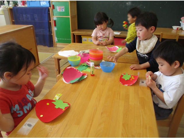 最後にシール（種）貼りをしたよ！