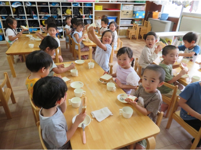 自分で作ったツナサンドにわくわくが止まりません！