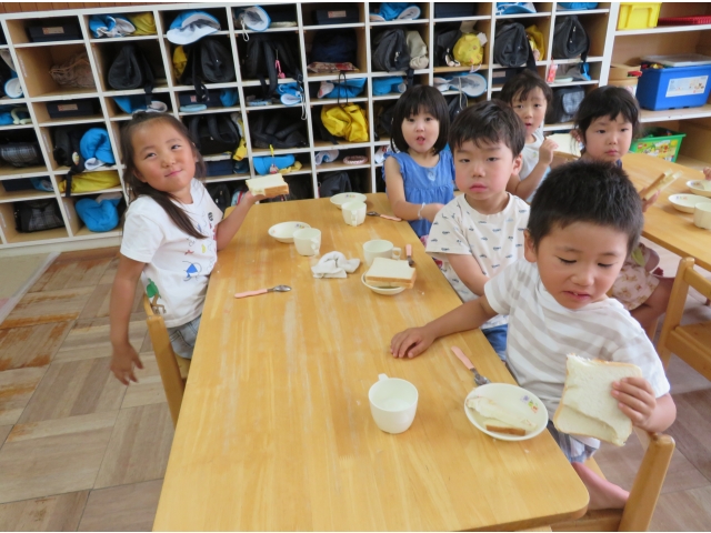 ツナサンドおいしい！