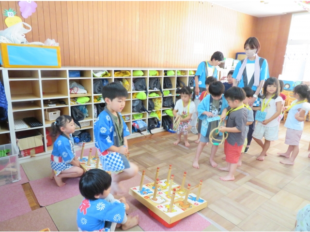 的めがけて投げます!