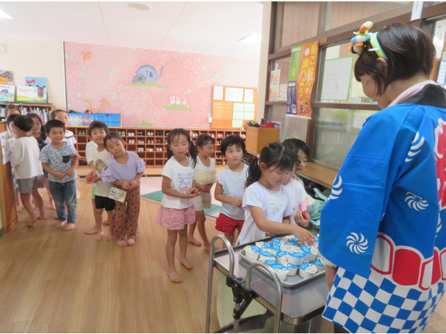 4.5歳児は園長先生のお店まで買いにいきます❤