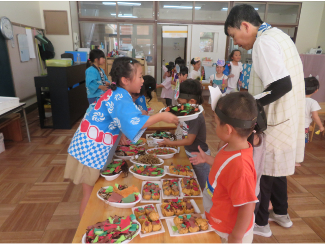 “はい!どうぞ”