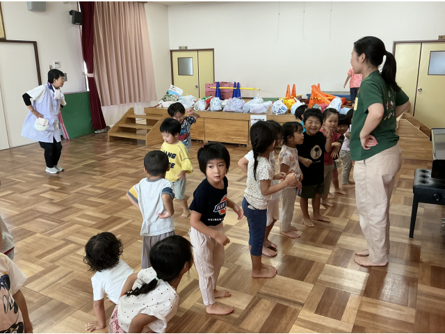 おしりフリフリ～