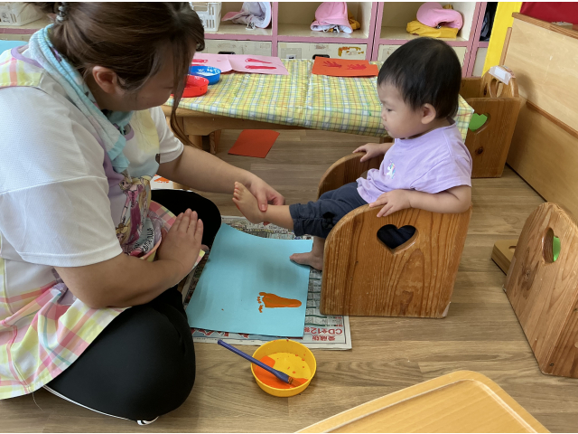 手は嫌だよ。足はいいよー。色も選んでいました。