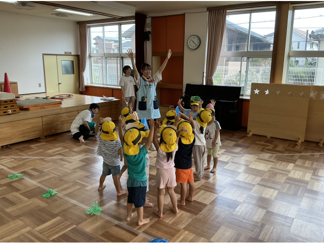 お面をつけるとワクワク(*^^*)